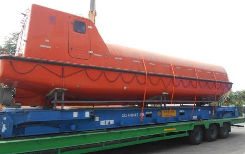 JS World Freight Distributor Ship 2 Lifeboats from Singapore to the Middle East