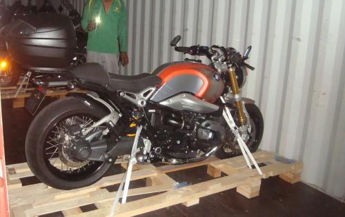 JS World Freight Handle Another Shipment of Motorbikes